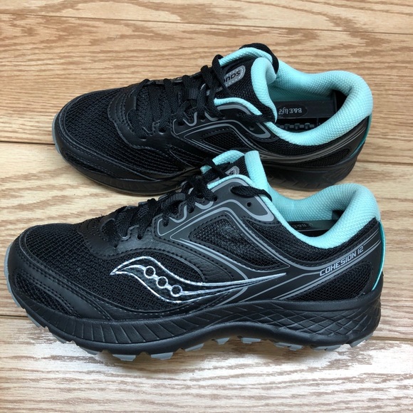 saucony womens wide shoes